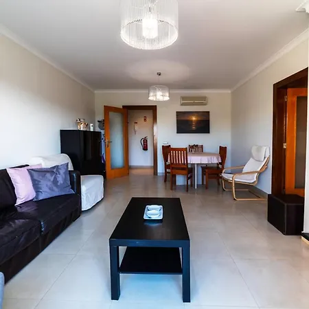 Do Vale T2 Com Piscina Apartamento *