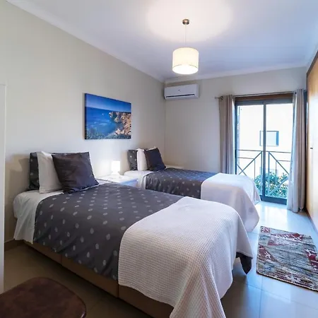 Apartmán Do Vale T2 Com Piscina *